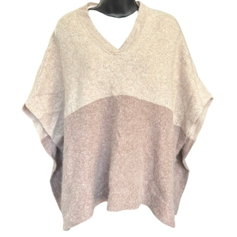 Halogen 100% Cashmere Colorblock Poncho‎ One Size Beige Neutral Quiet Luxury